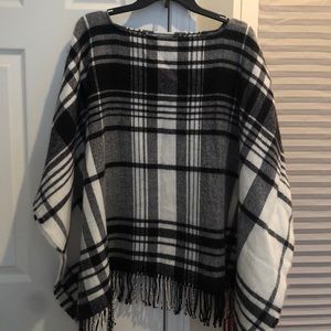 Women’s poncho